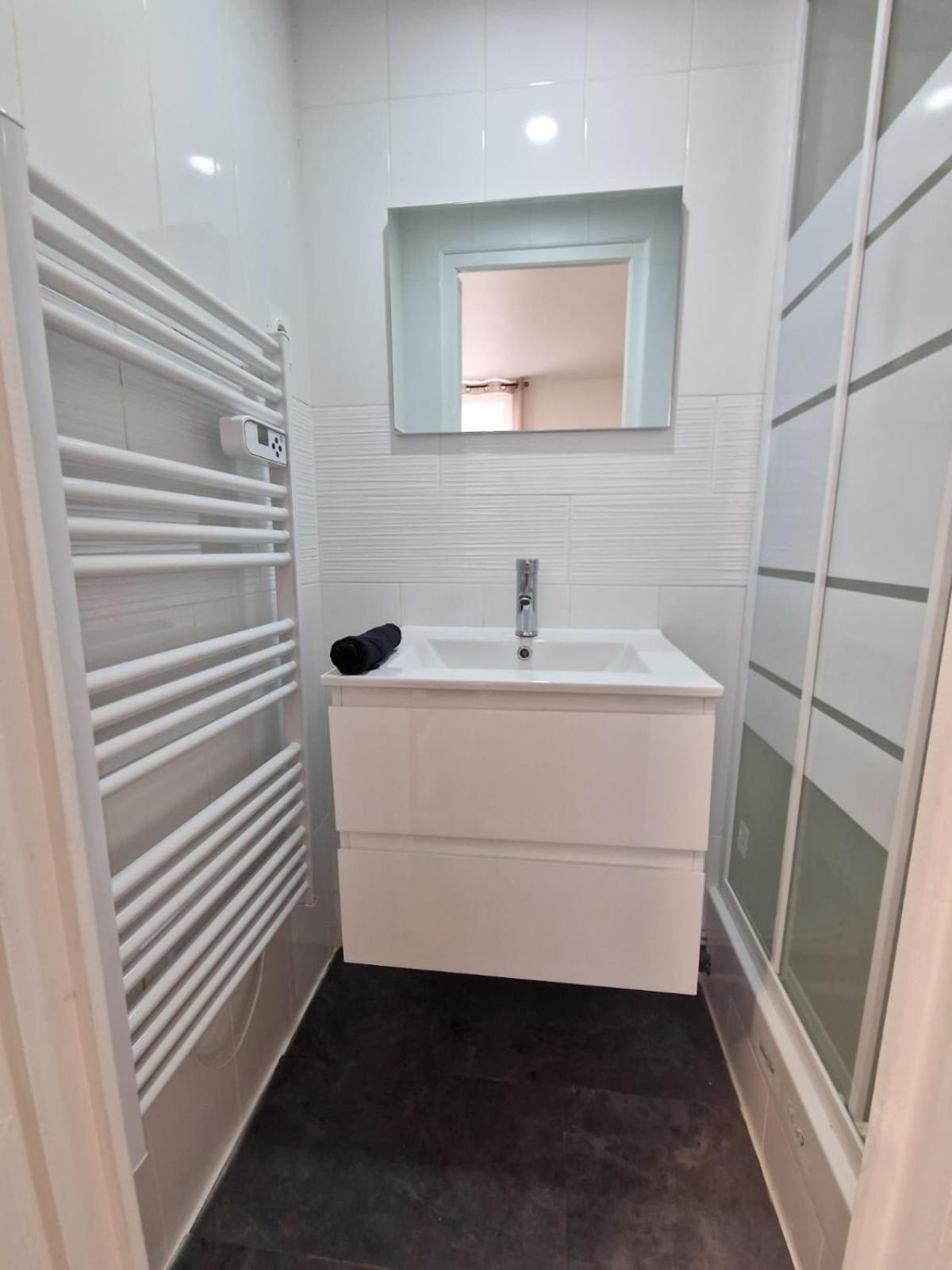 Appartement Hyper Centre Cosy Avec Balcon Châteaudun Exteriér fotografie